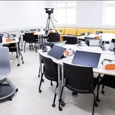 O nosso CTE [Centro Tecnológico Especializado] de Informática está a ganhar forma!