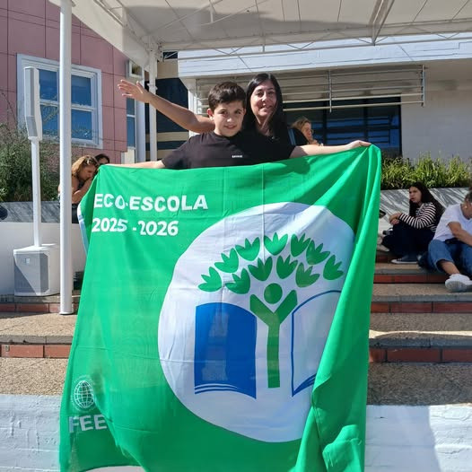 Simão hasteia a Bandeira Verde do Programa Eco-Escolas!