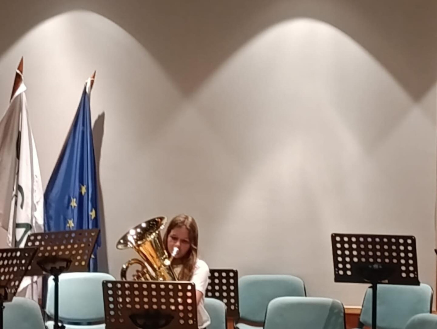 imgi_4_e3.jpg